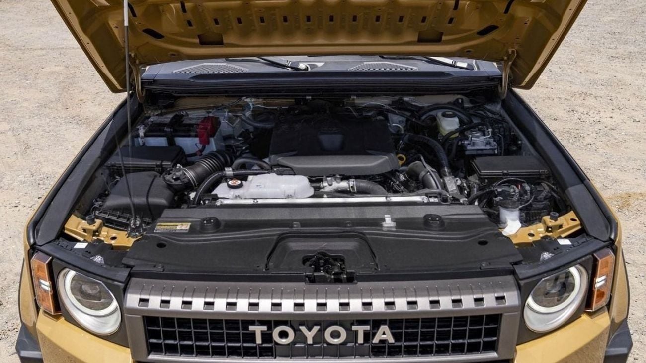 Toyota Prado (LHD) TOYOTA PRADO 250 2.4P AT FIRST EDITION MY2025 – SAND & GREY ROOF