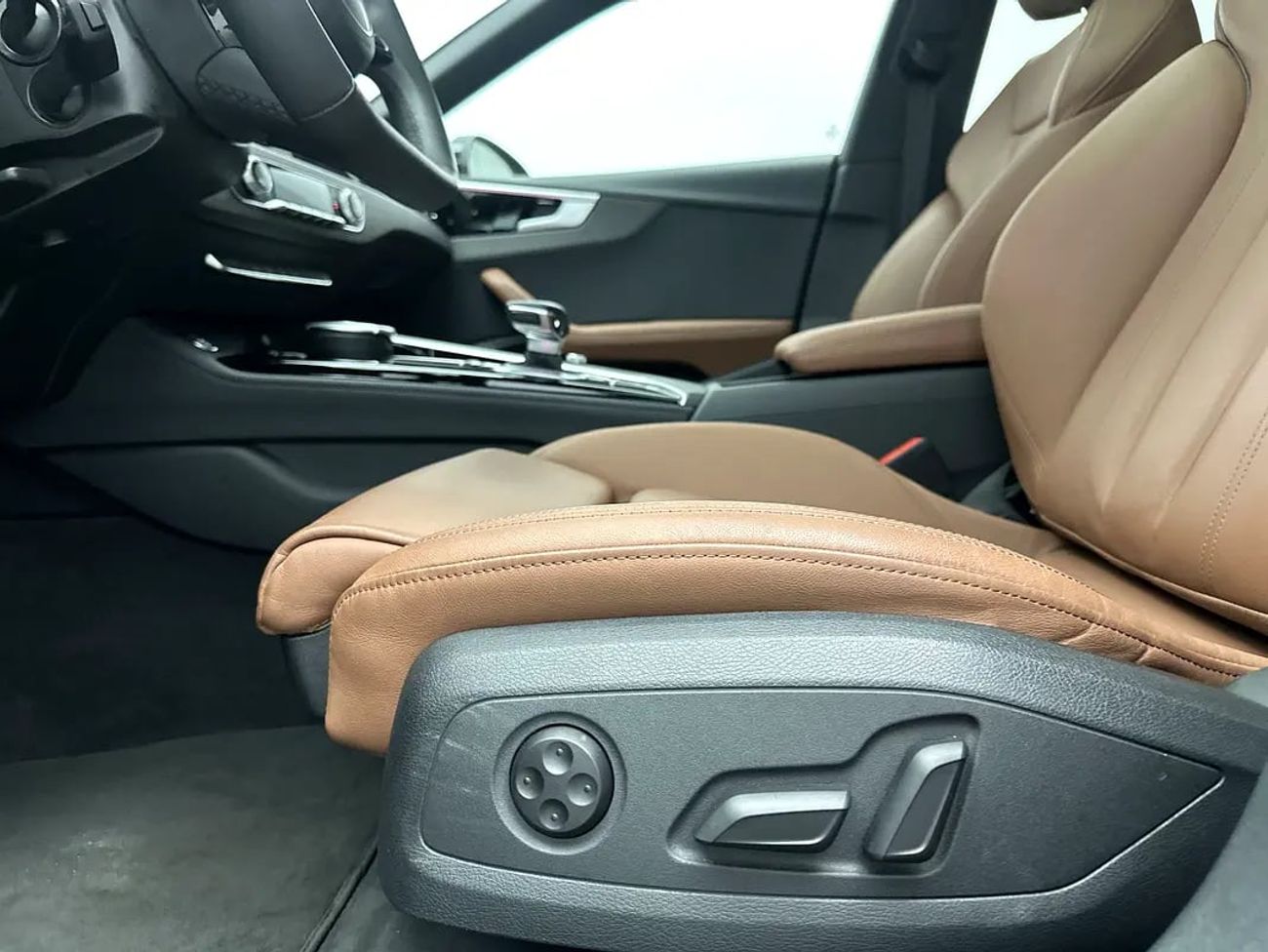 Audi A5 40 TFSI Advanced 2.0L (187 HP) Sportback Advanced 40 TFSI 190hp (Ref# 57326) EXCLUSIVE RAMADAN OFFER