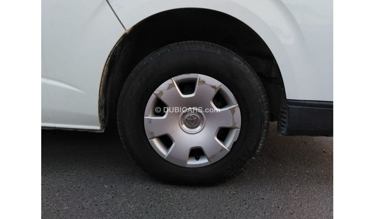 Toyota Hiace HIACE VAN RIGHT HAND DRIVE (PM547)
