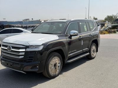 Toyota Land Cruiser VXR LC300 3.5 HYBRID GCC OMANI 2026