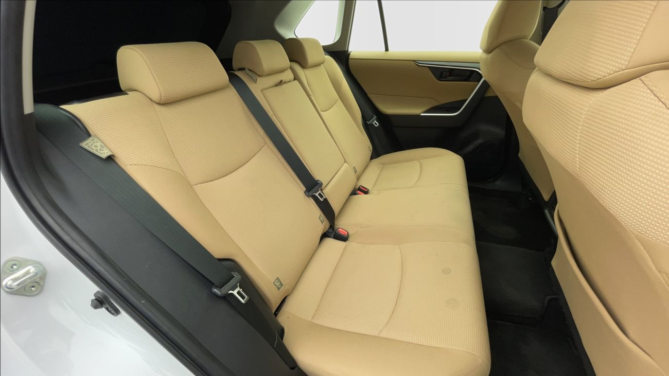 تويوتا راف ٤ EXR 2.5 | بدون دفعة مقدمة | اختبار القيادة في المنزل