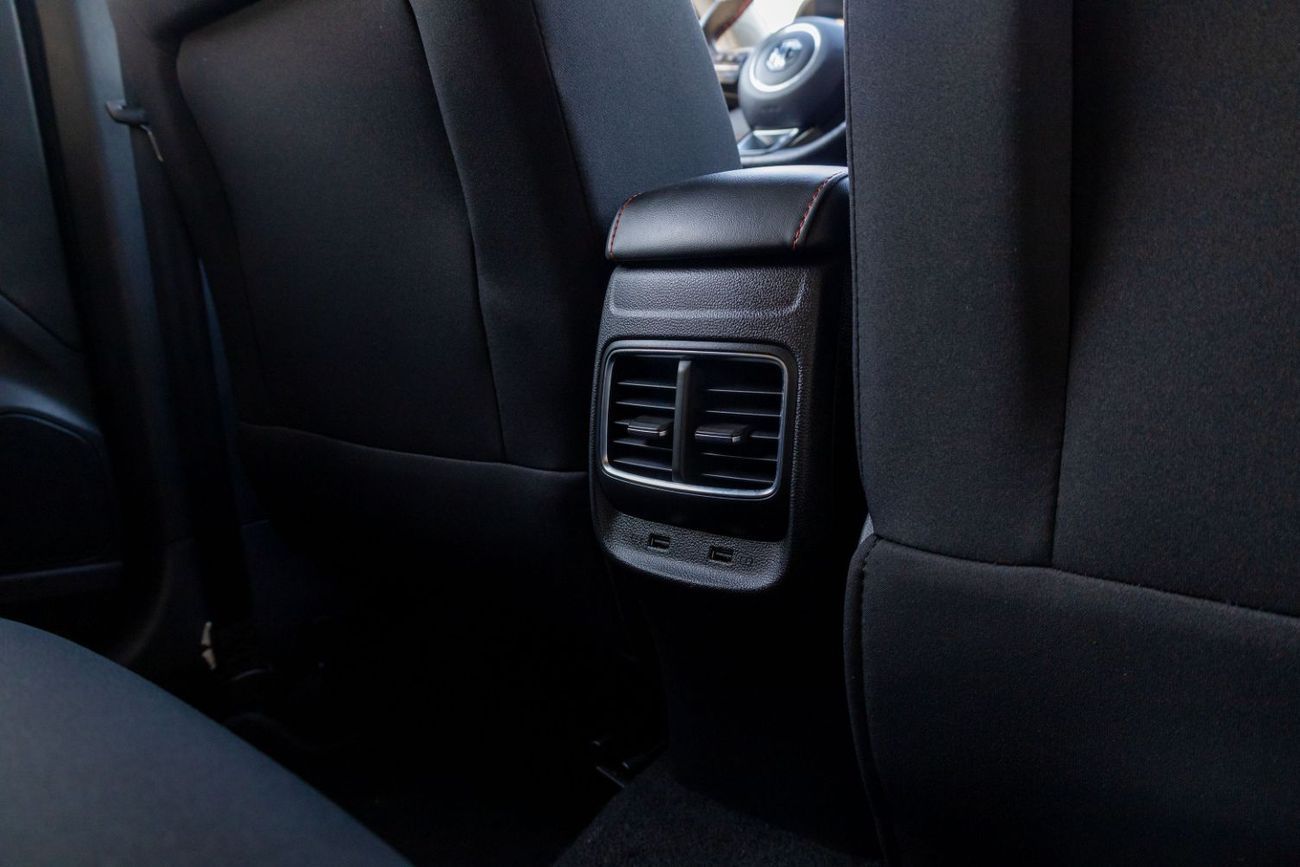 أم جي ZS Std 1.5L