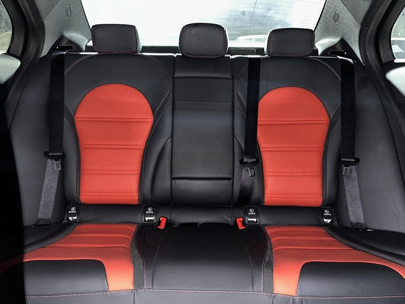 مرسيدس بنز C 63 S  SAFARI T1 Std 4.0L Sedan