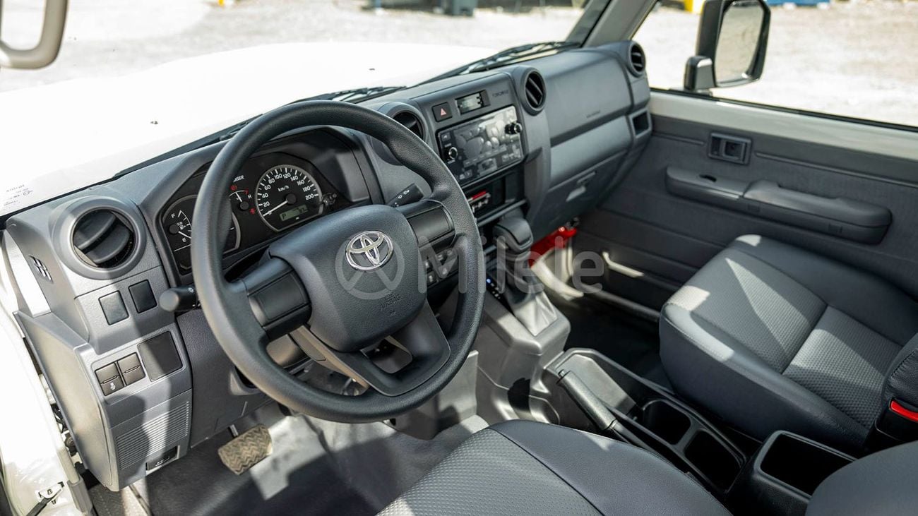 تويوتا Land Cruiser Pickup 70 LX