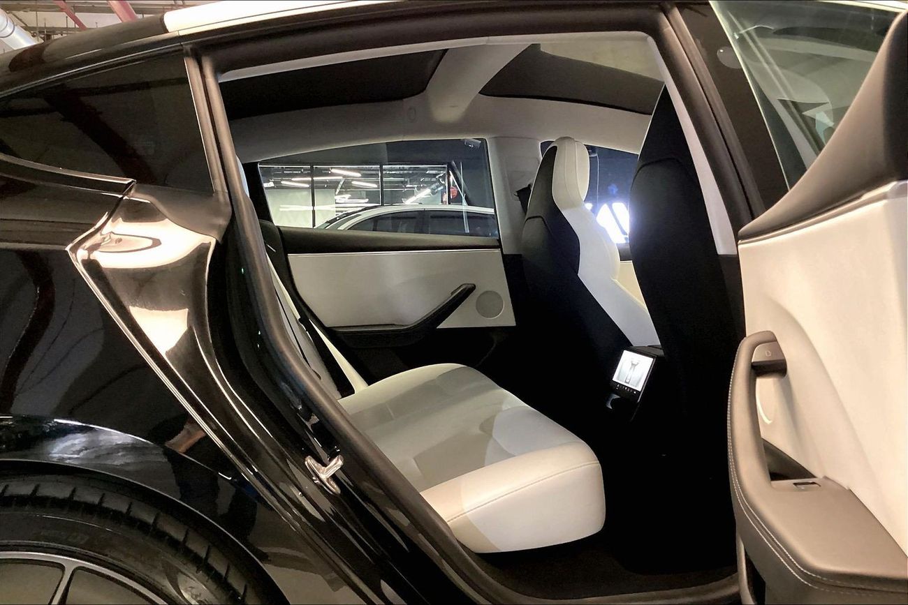 تسلا موديل 3 Performance (Dual Motor) | شامل الضمان | 0 ﺪﻔﻋﺓ ﺃﻮﻟﻯ