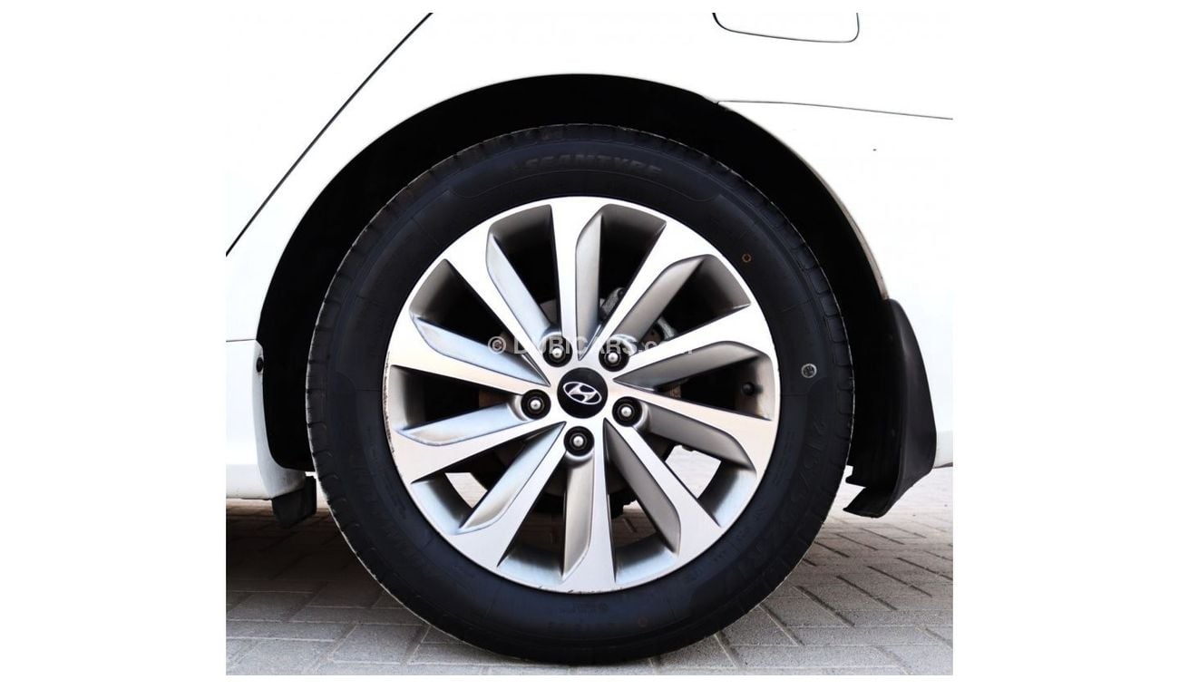 هيونداي سوناتا متوسط المواصفات هيونداي سوناتا 2014 خليجي بحالة ممتازة