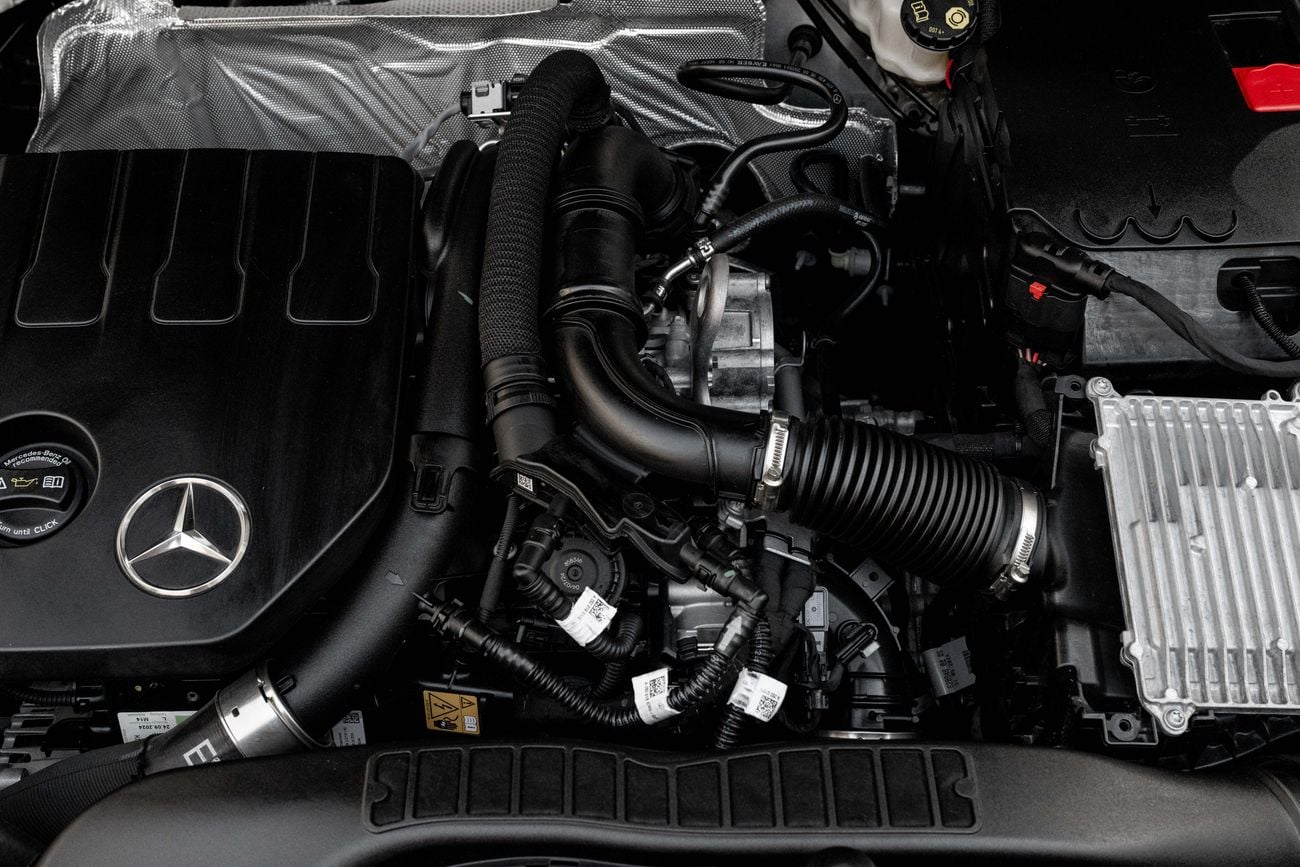 مرسيدس بنز GLB GLB 200 AMG | 3,643 P.M | 0% Downpayment | 5 YEARS WARRANTY!