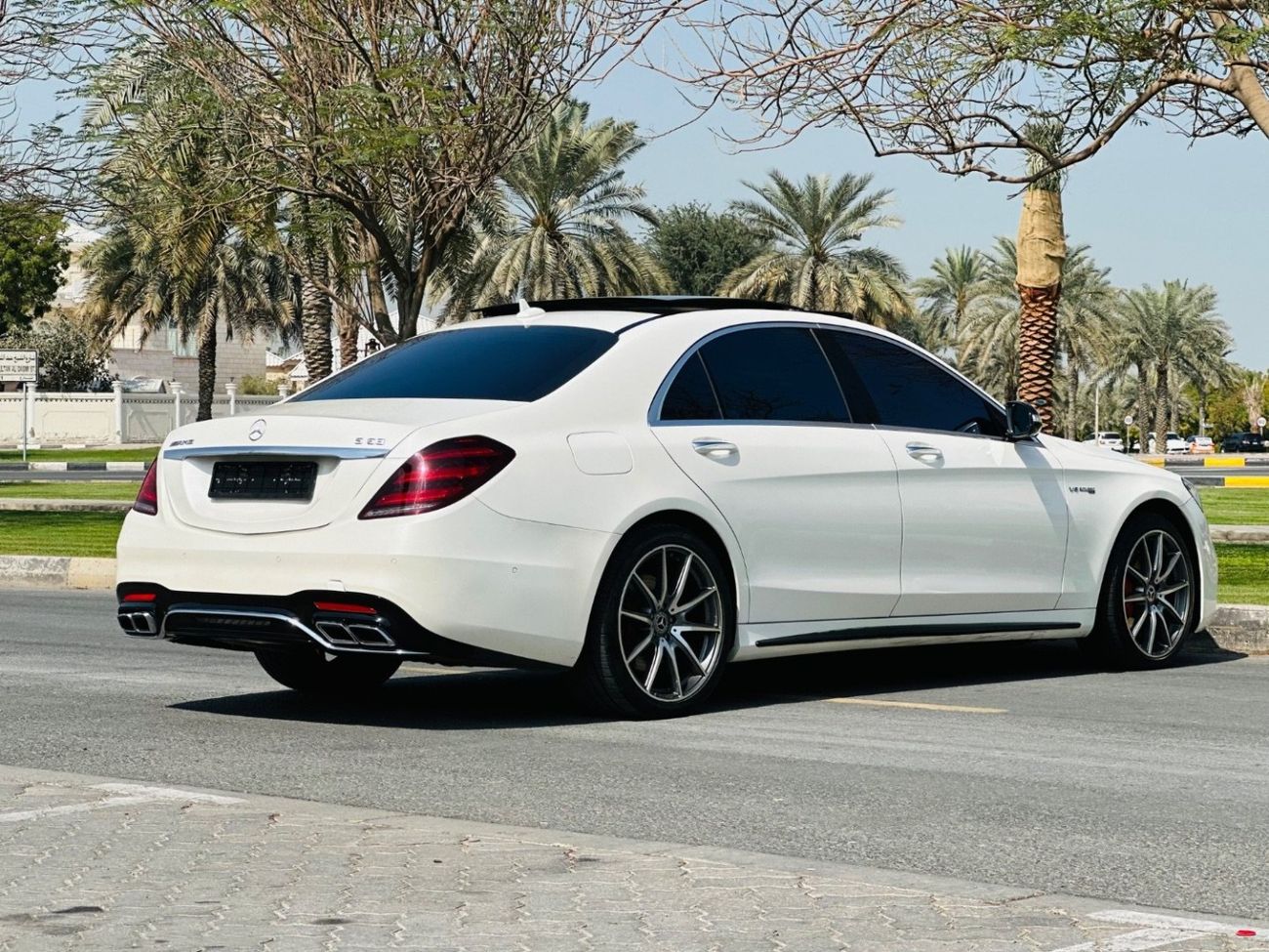 مرسيدس بنز S 550 MERCEDES S550 MODEL 2015 KIT 63 MODEL 2020 FULL OPTION