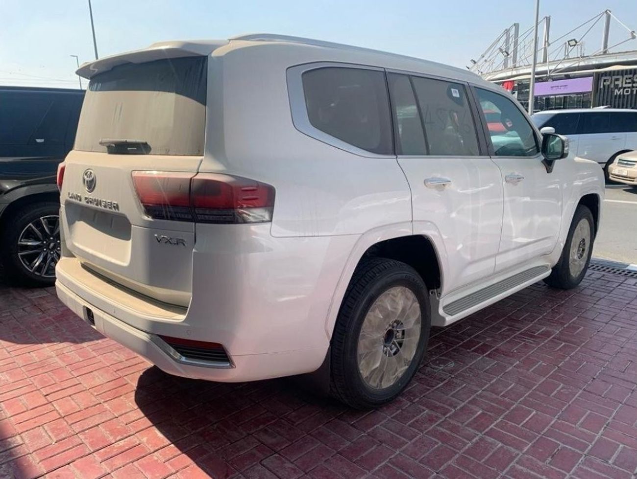 تويوتا لاند كروزر Land cruiser 3.5L VXR V6 full option