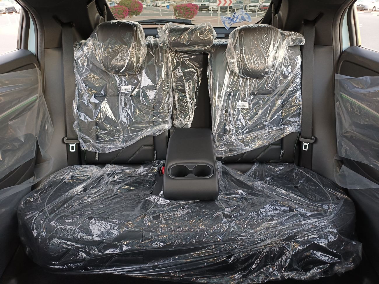 هوندا e:NP1 Elite Option / 510 KMS / 360 Cameras / Twin Panoramic Roof / Special Price for Export (CODE#ENP1F)