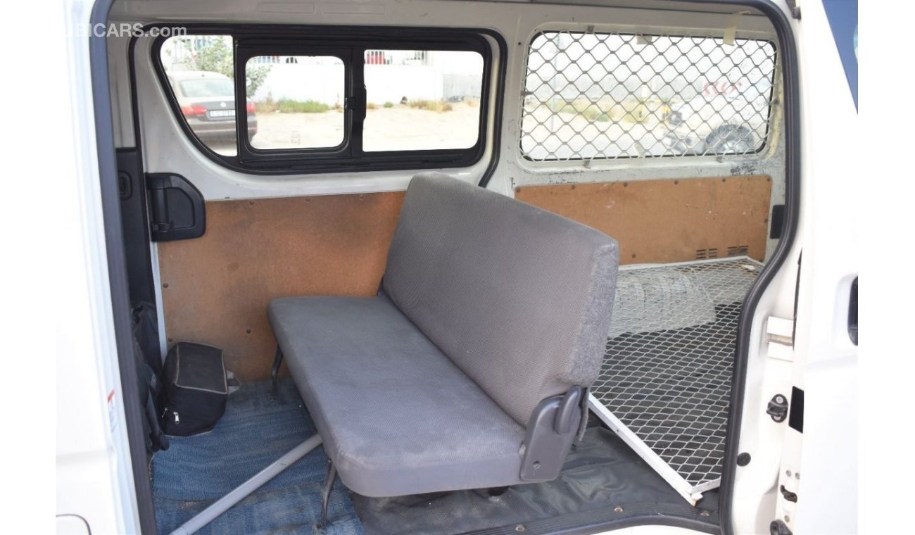 Used TOYOTA HIACE 2015 (6 SEATER)(HALF PASSENGER & HALF CARGO) 2015 for