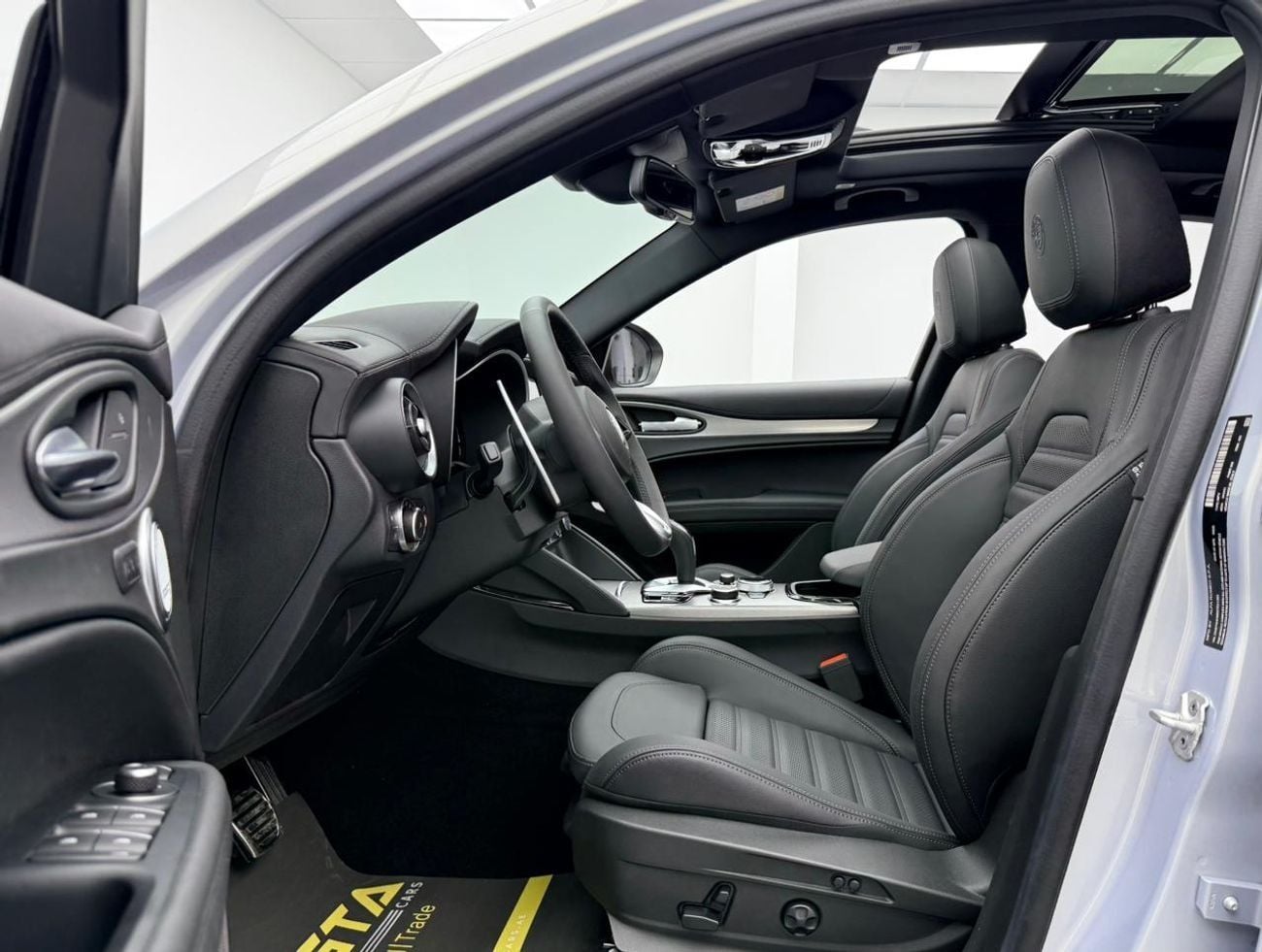 Alfa Romeo Stelvio 2025 Alfa Romeo Stelvio Q4 Veloce, 5 Years Alfa Romeo Warranty And Service Pack, GCC