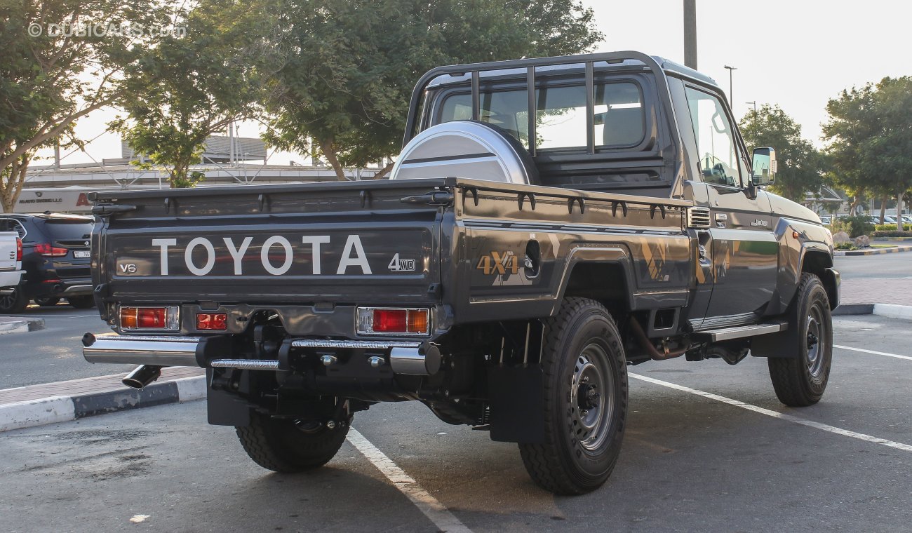 Toyota Land Cruiser Pick Up