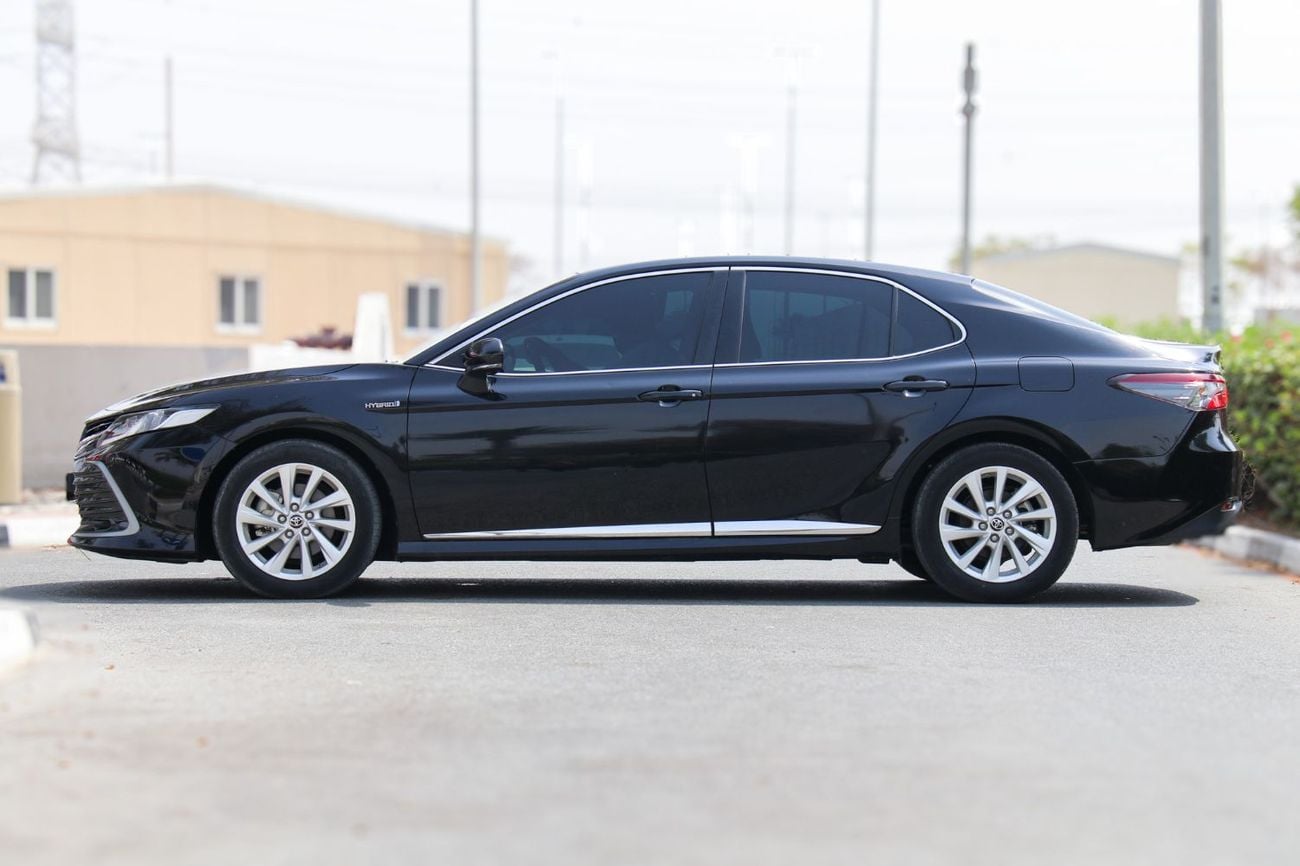 Toyota Camry GLE HEV 2023 Toyota Camry Hybrid GLE Full Option | Premium Hybrid Sedan for Export from Dubai