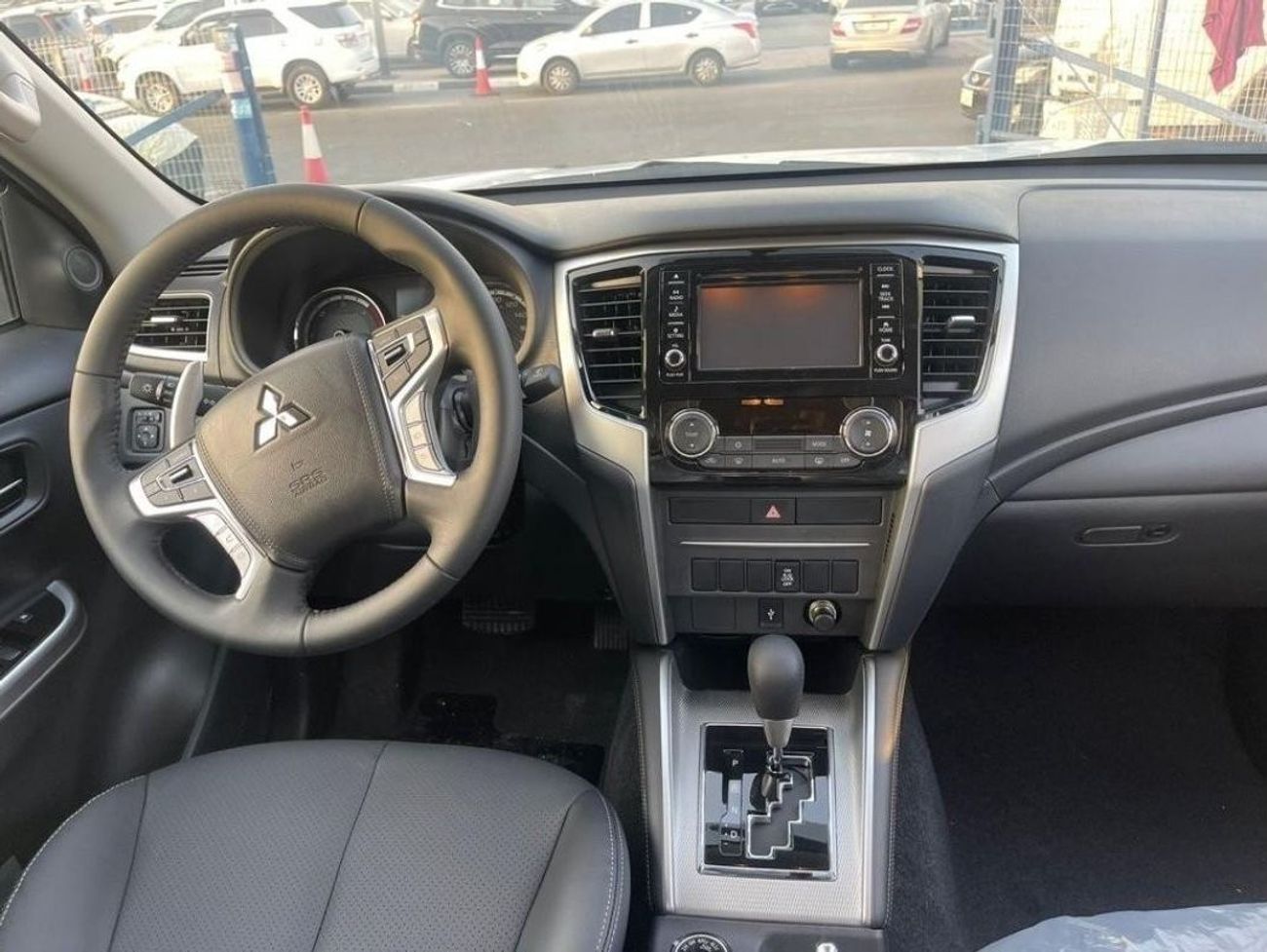 Mitsubishi L200 sportero  deseil  4x4  full   option automatic