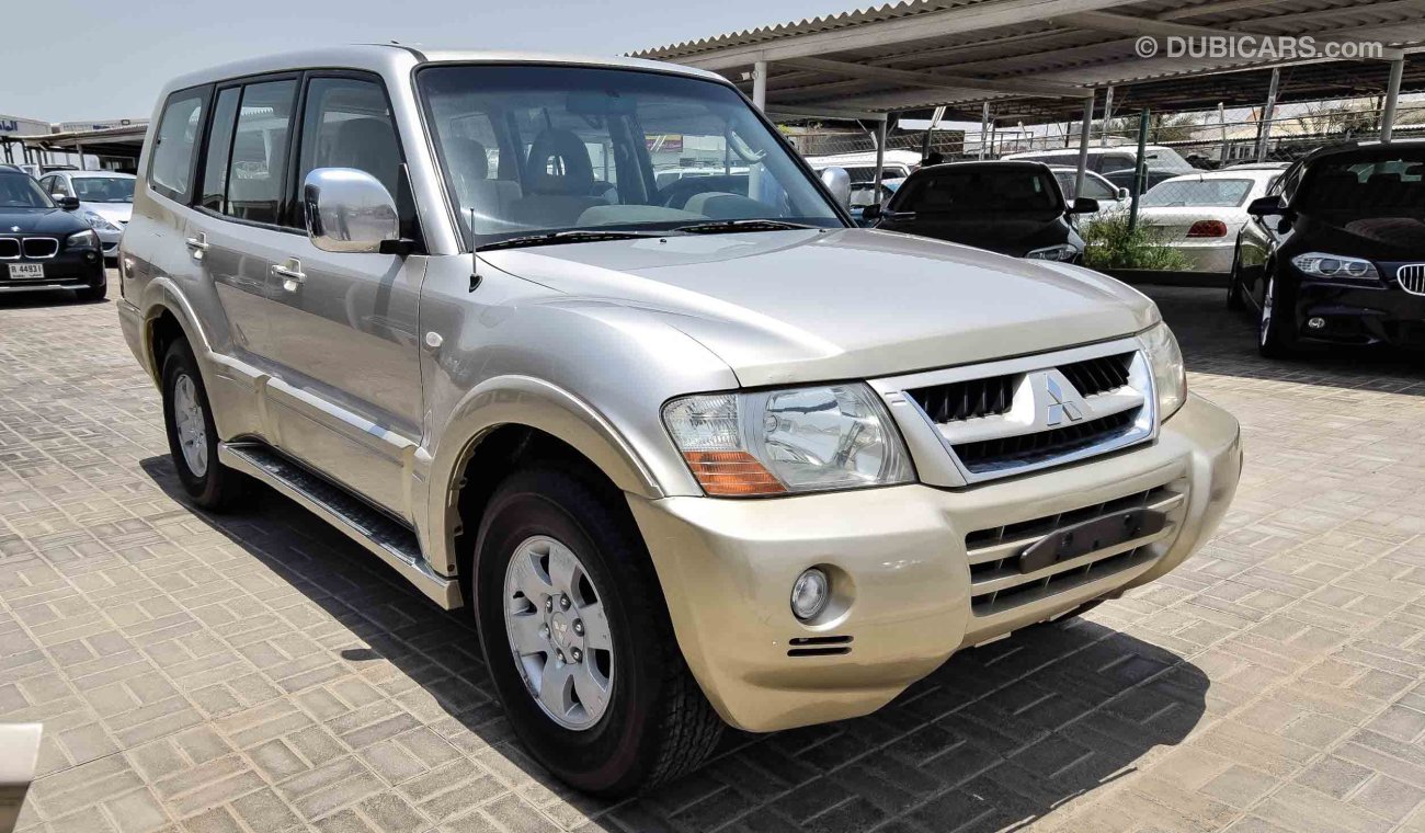 Mitsubishi Pajero GLS V6