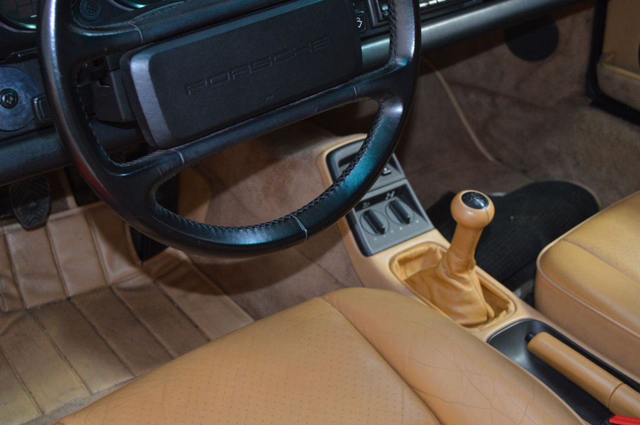 بورش 911 964 Carrera 4 Coupe