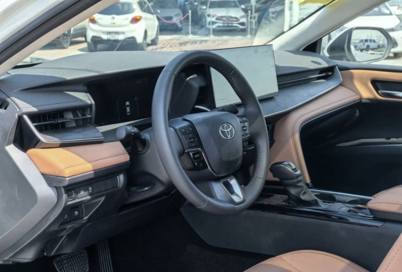تويوتا كامري TOYOTA CAMRY 2.0L HEV PREMIUM OPTION 2025