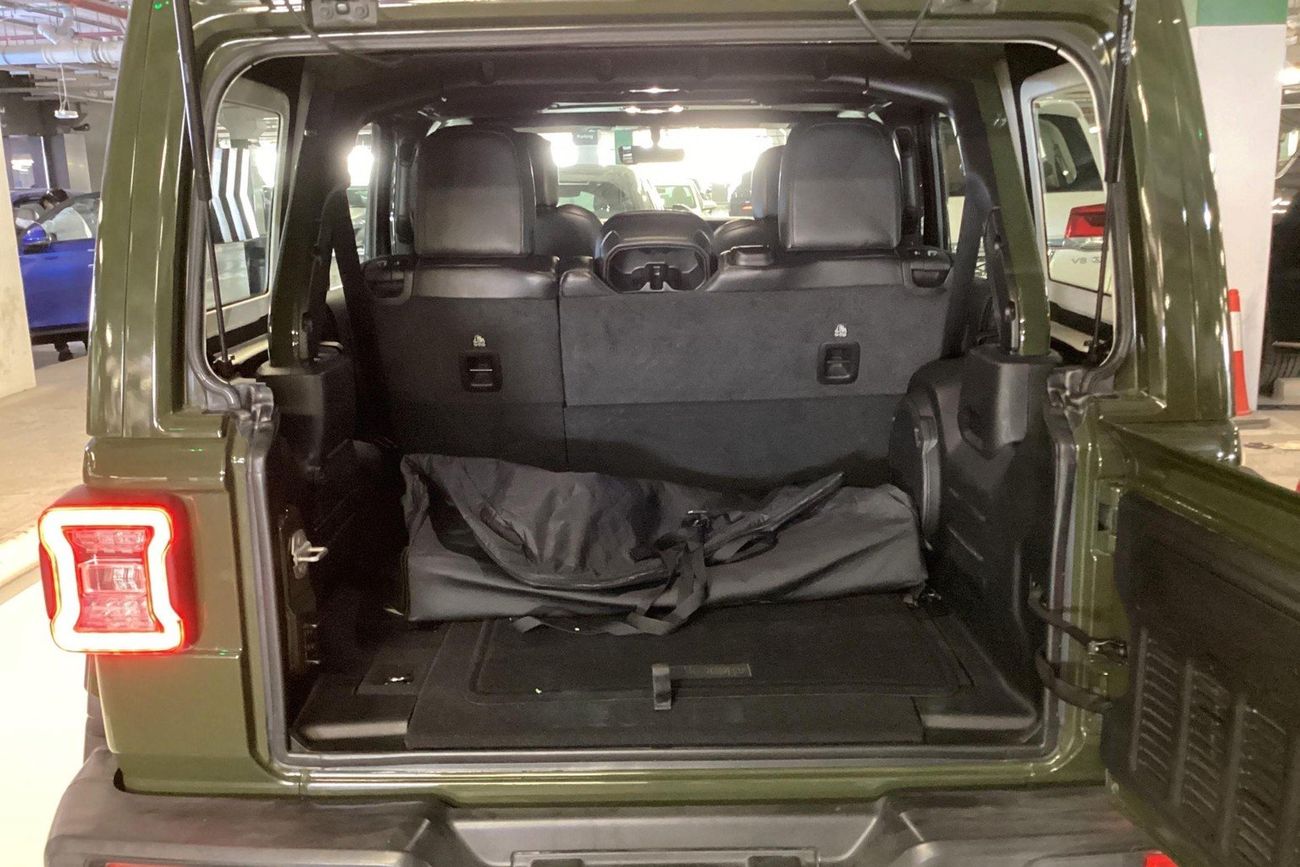 Jeep Wrangler Sahara Plus Unlimited | Guaranteed Warranty | 0 Down Payment