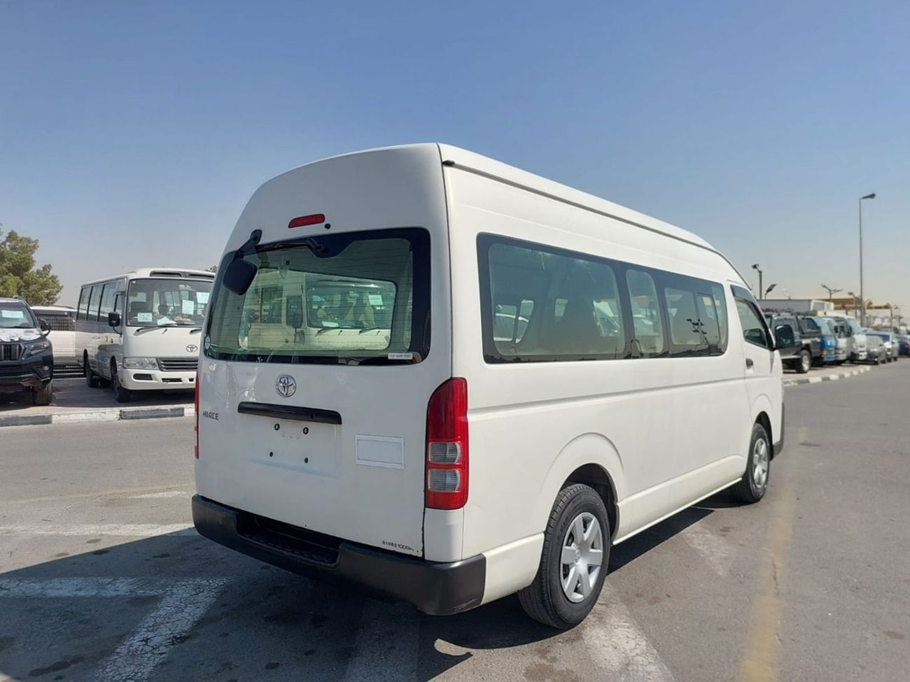 تويوتا هاياس (RAMADAN OFFER) TOYOTA HIACE VAN RHD 2014 MODEL 3.0 L DIESEL AUTOMATIC(PM14171)