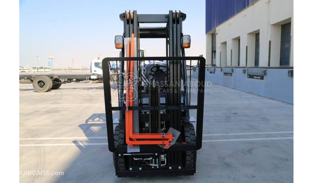 تويوتا فورك ليفت LPG 2.5 TON, 3 STAGE W/ SIDE SHIFT 3 LEVER,4.7M LIFT HEIGHT MY23 Forklift LPG