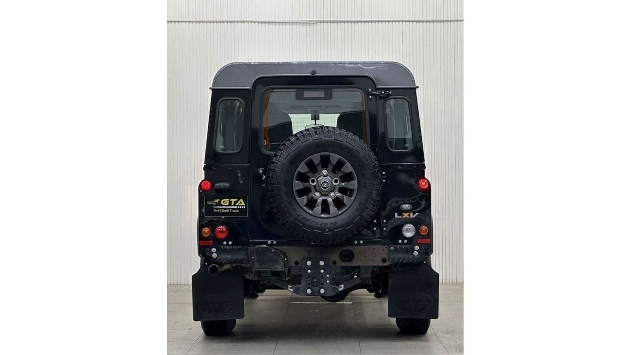 Land Rover Defender 2013 Land Rover Defender 110SX LXV Manual Transmission, Full Service History, GCC