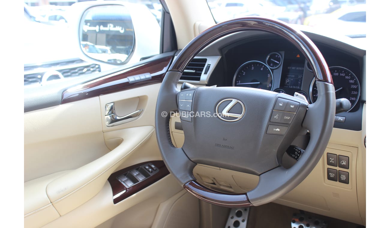 لكزس LX 570 (2015) SPORT PLATINUM
