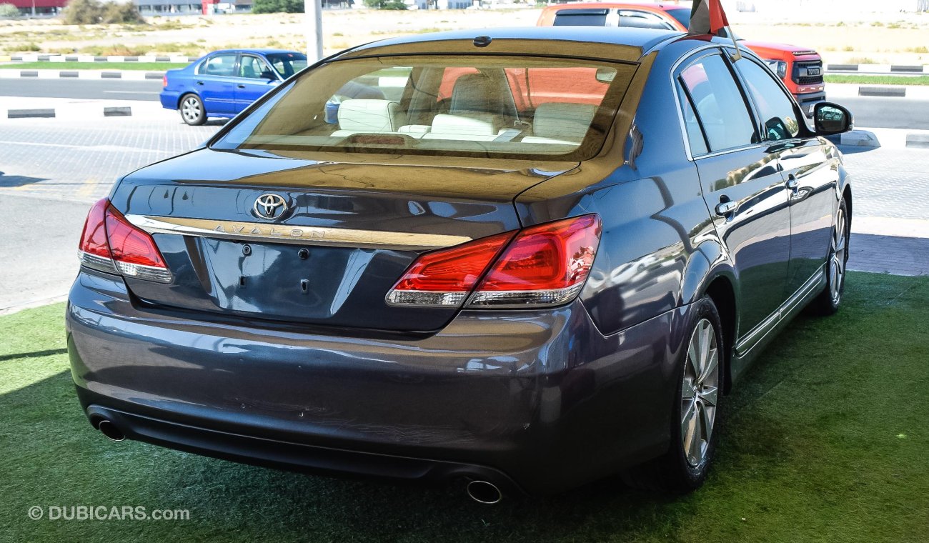 Toyota Avalon