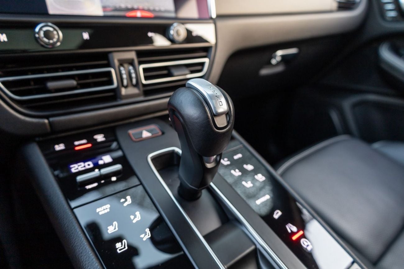 Porsche Macan STD Porsche Macan 2024 GCC | Agency Warranty
