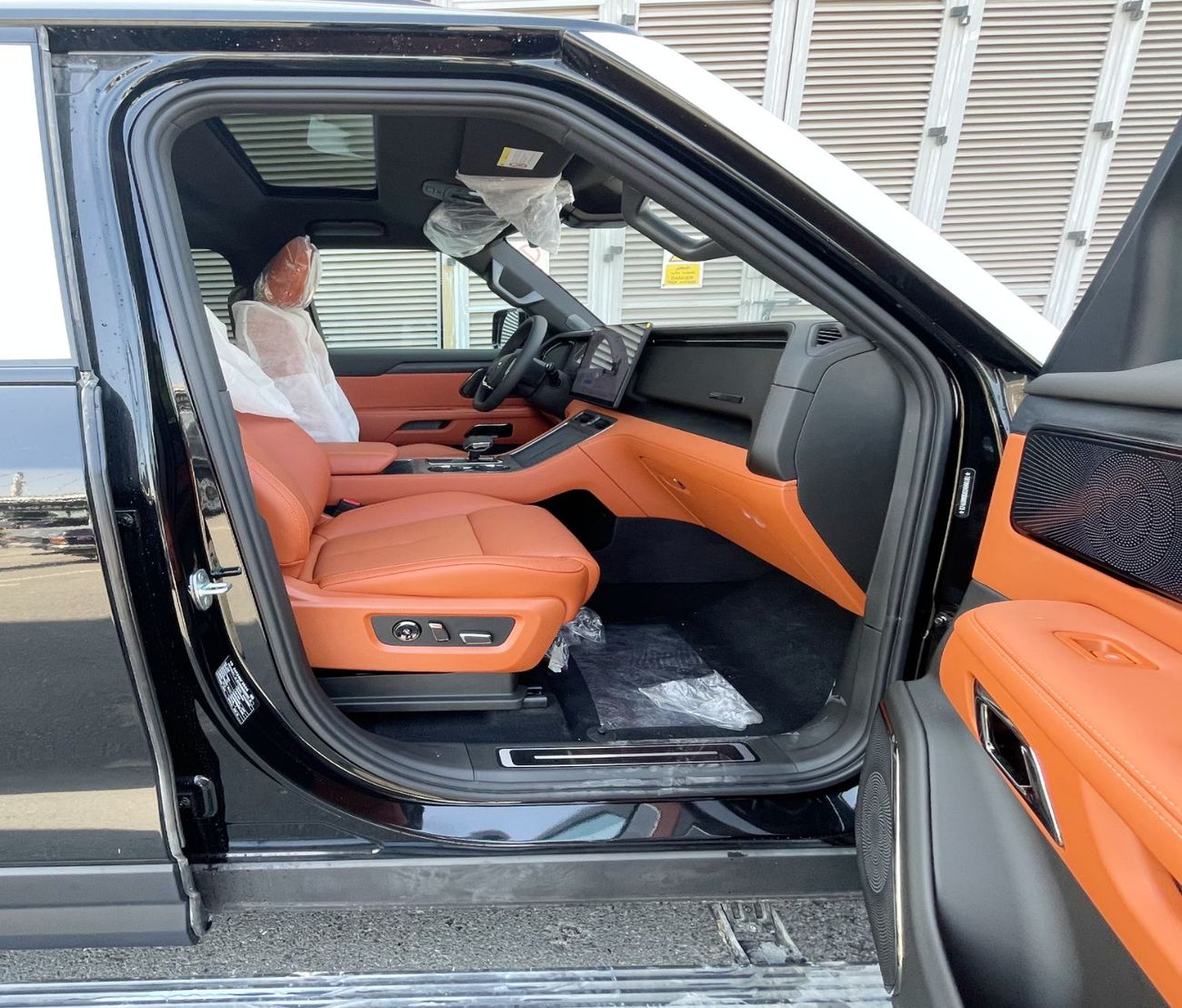 ROX 01 All-Round 7-Seater Long-Range Edition