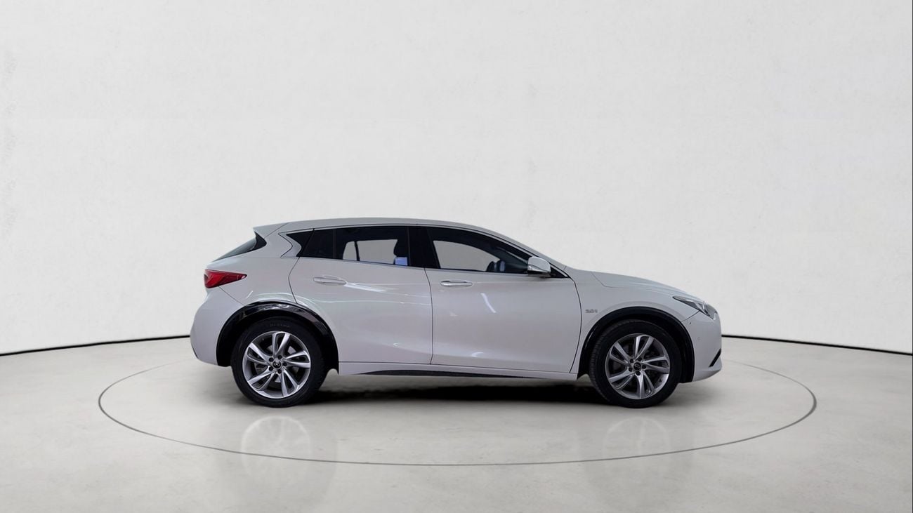 إنفينيتي Q 30 PREMIUM | شامل الضمان | 0 دفعة أولى