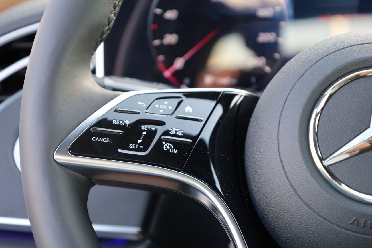 Mercedes-Benz E200 2.0L