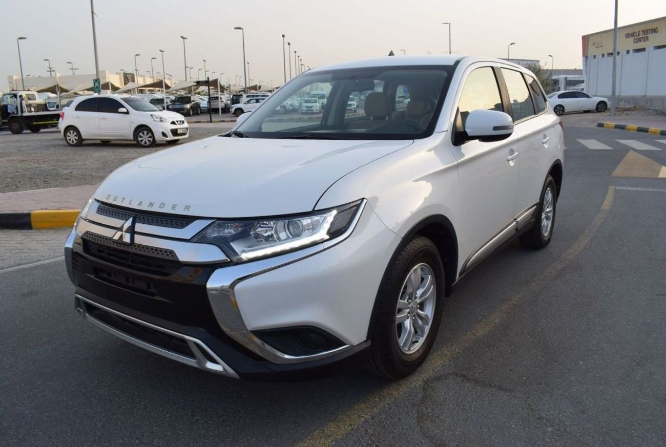 Mitsubishi Outlander GLX Basic Mitsubishi Outlander, Model:2020. Free of accident