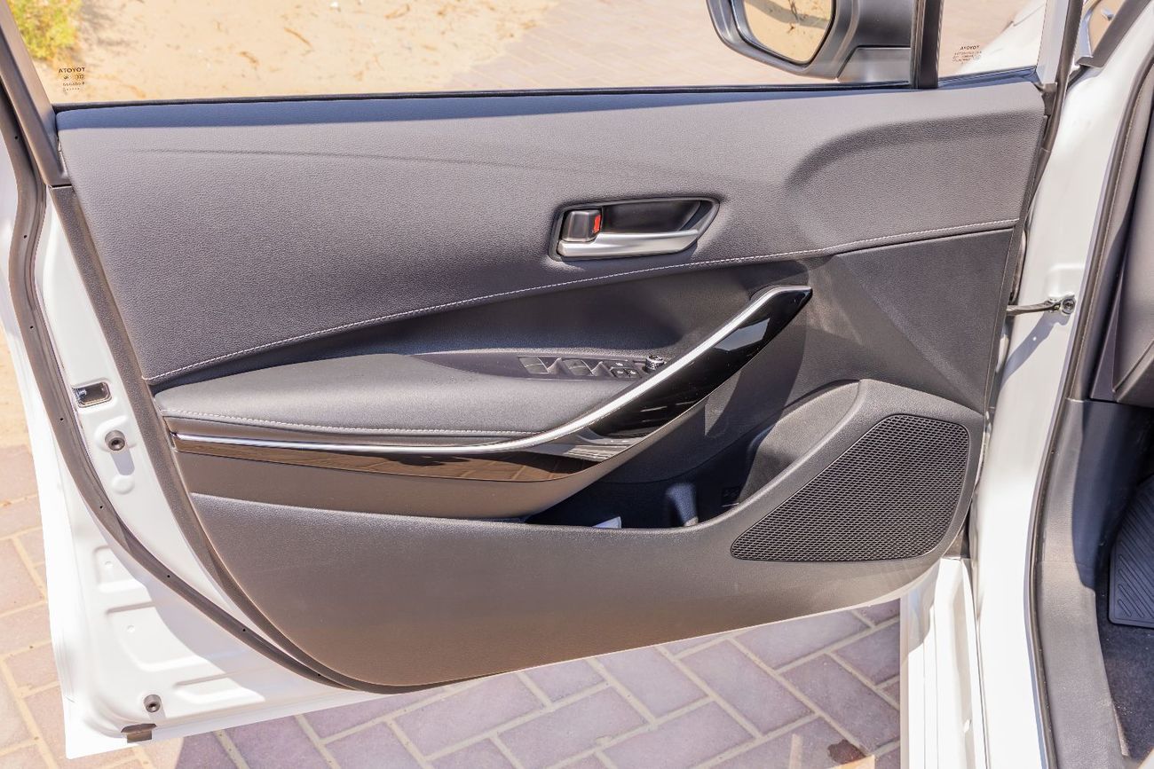 تويوتا كورولا Toyota Corolla 1.8L Intelligent Electric Hybrid Dual Engine Elite Edition - White - 2025 (Export)