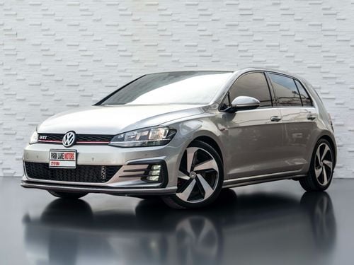 Volkswagen Golf GTI Sport 2.0T