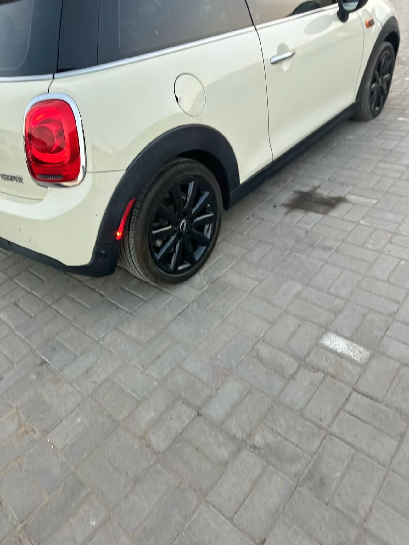 Mini Cooper 1.5 L Turbo