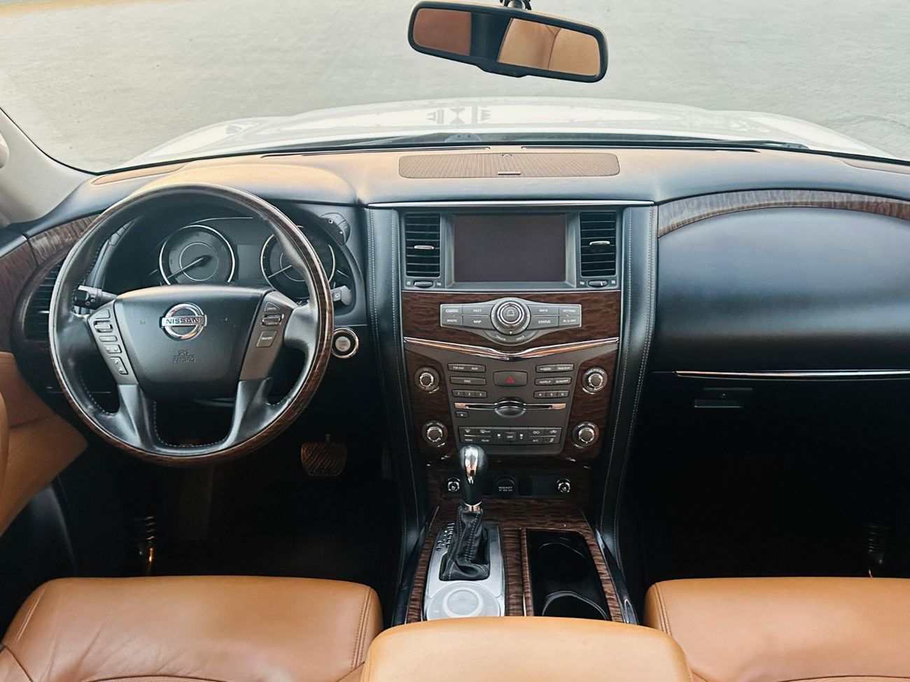 نيسان باترول LE Platinum City 5.6L