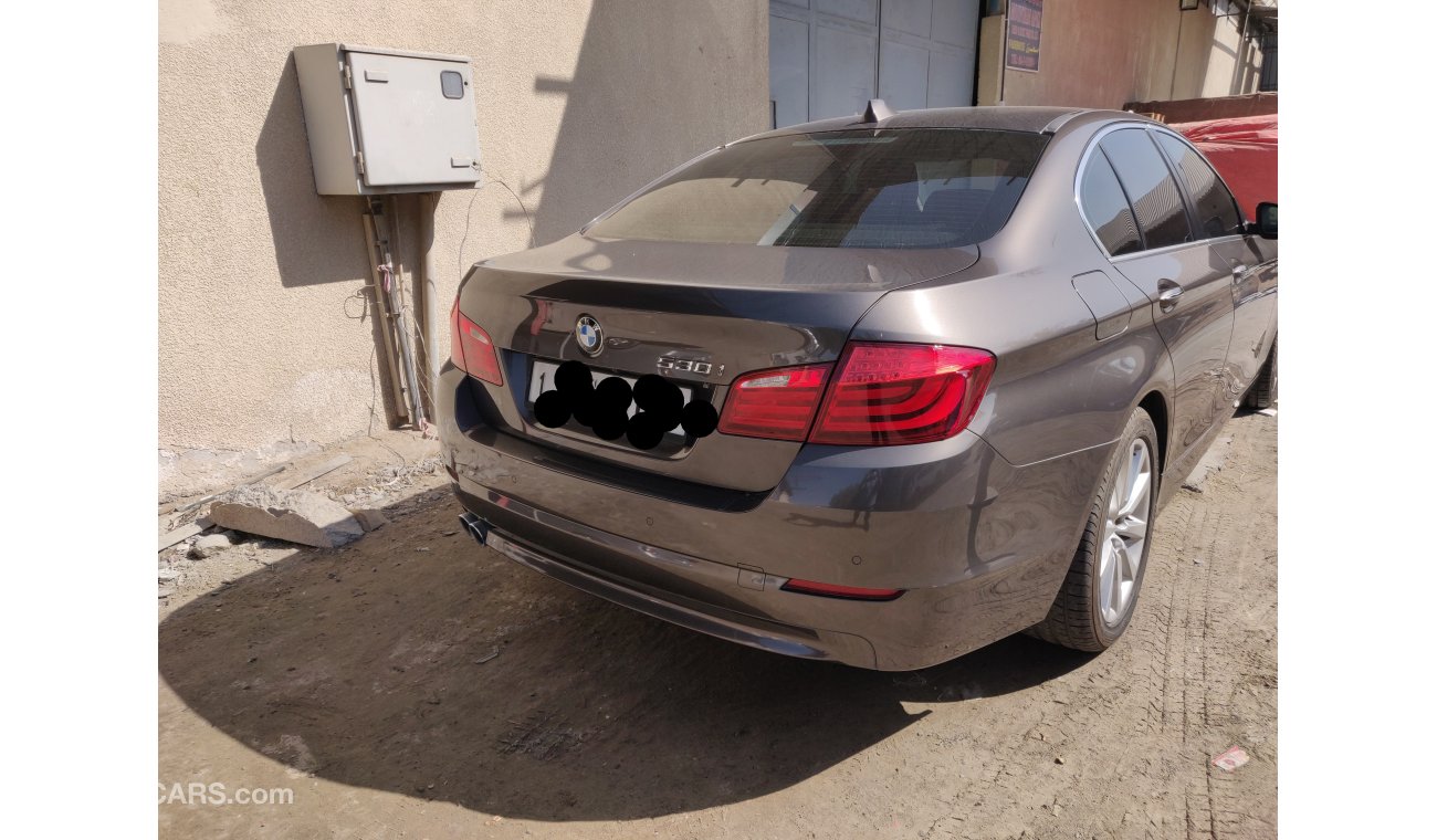 BMW 530i