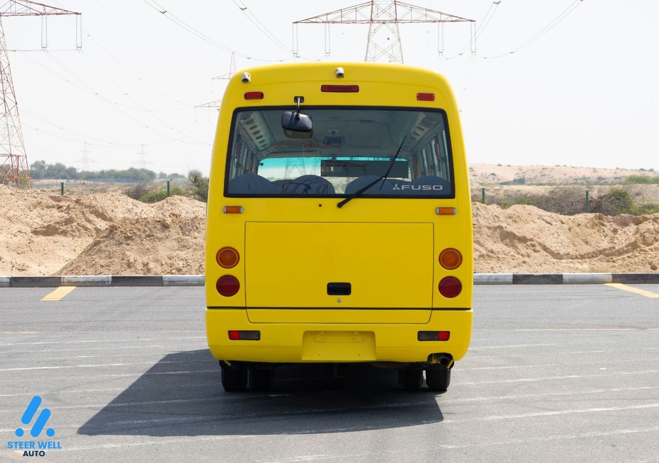 Mitsubishi Rosa 2016 32 Seater School Bus 4.2L Diesel MT / Like New Condition / GCC Specs / Book Now