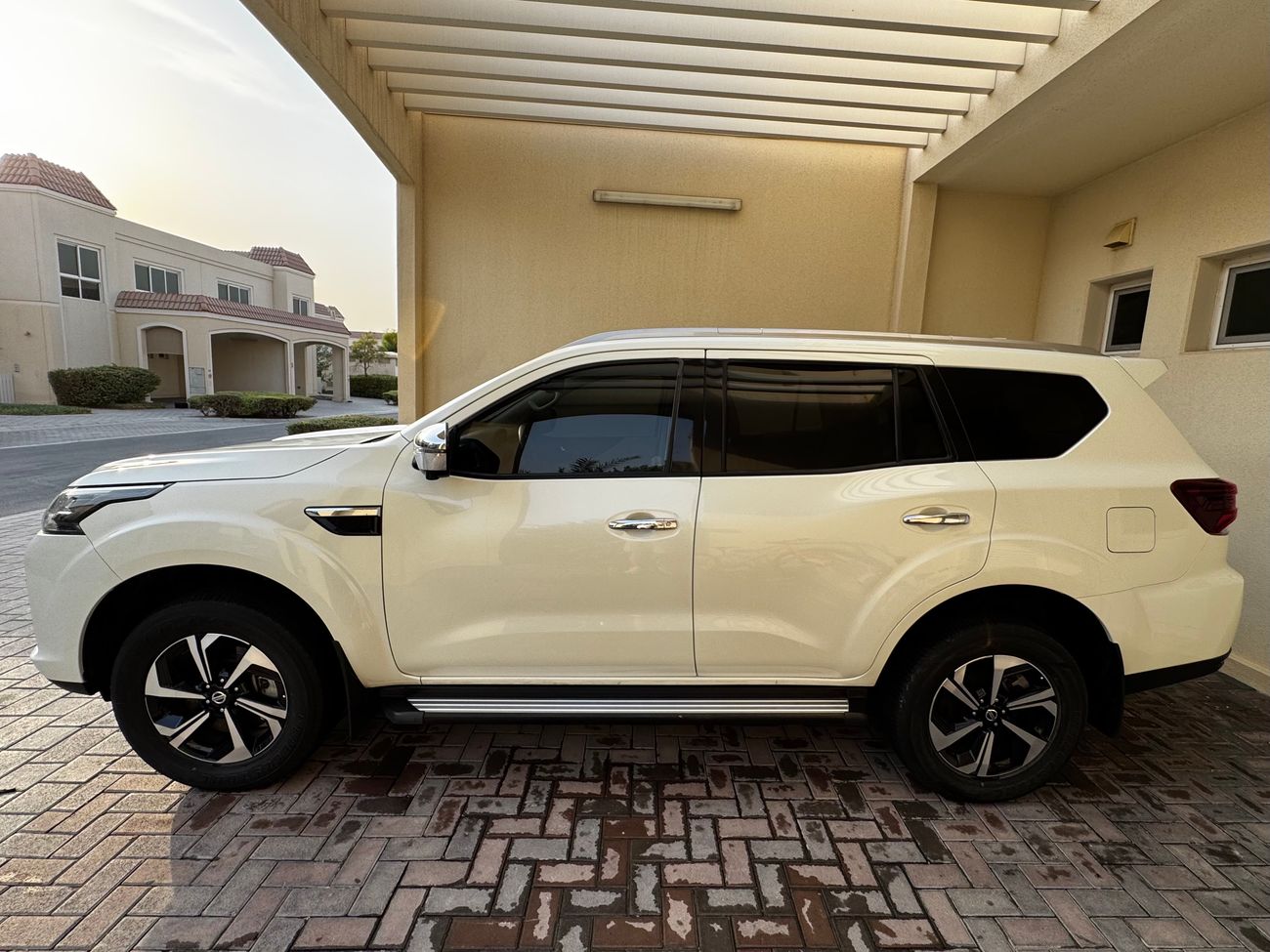 نيسان إكستيرا Platinum