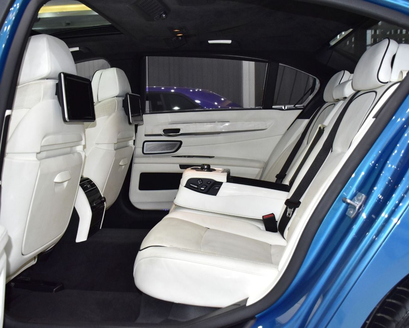 BMW 750Li INDIVIDUAL EXCELLENT DEAL for our BMW 750Li - ALPINA KIT ( 2014 Model ) in Blue Color GCC Specs