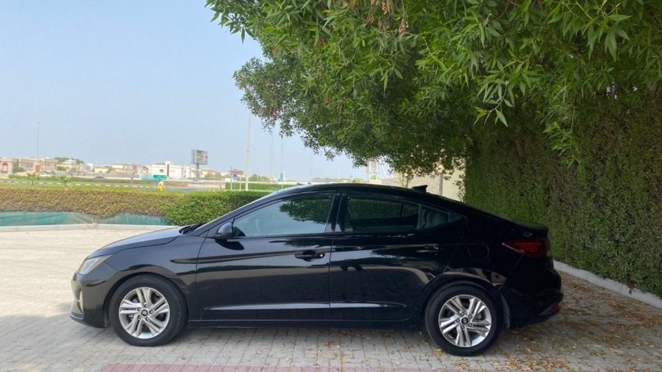 هيونداي إلانترا GL