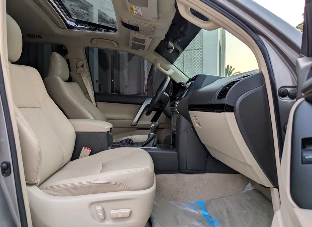 تويوتا برادو 2023 MODEL Full Option V6 4.0L Engine Car is very clean and Perfect Condition