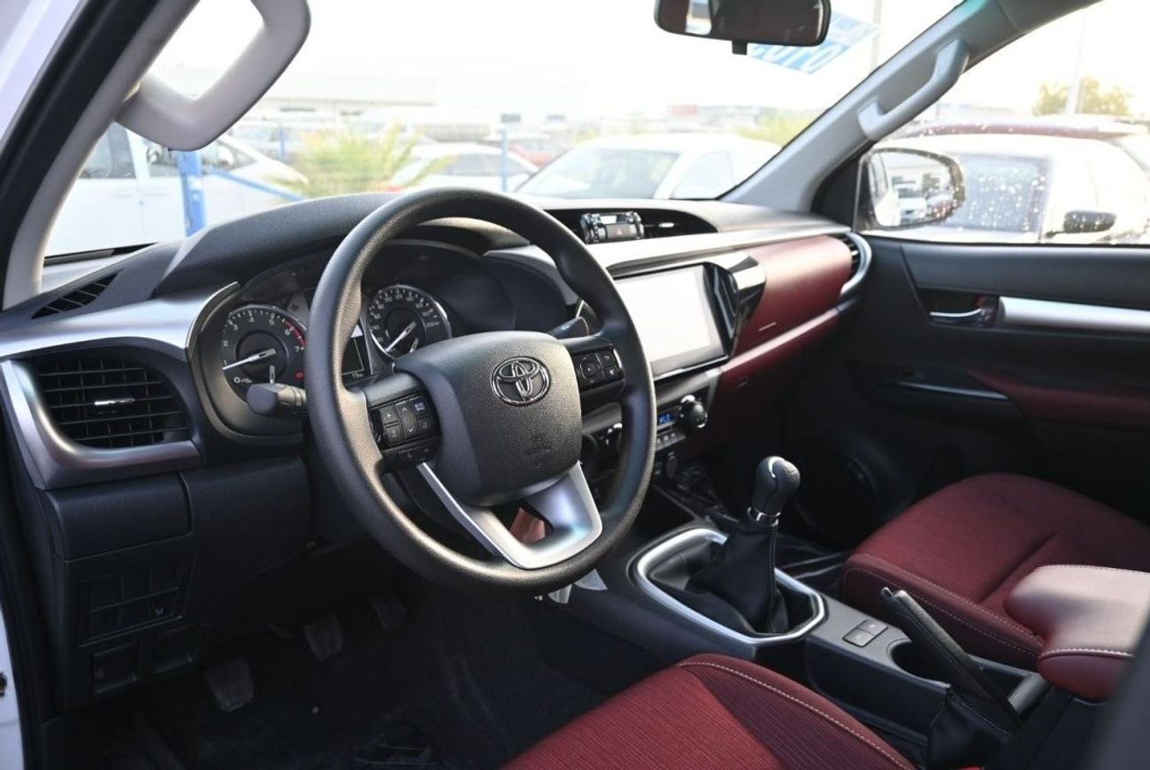 تويوتا هيلوكس Toyota Hilux SR5 GLSX 2.7L Petrol, Manual Transmission, 4WD, Model 2024, Color White