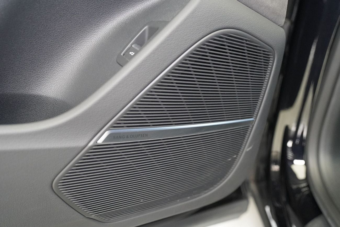 أودي RSQ8 TFSI quattro 4.0L