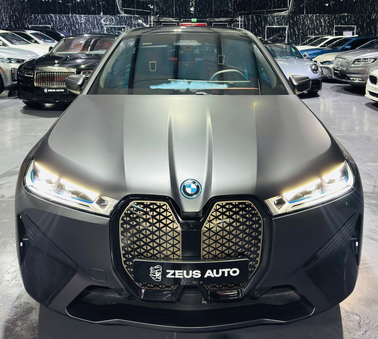 BMW iX M60 2023 BMW iX, 2030 BMW Warranty, 2031 BMW Service Pack, Fully Loaded, Very Low Kms, GCC