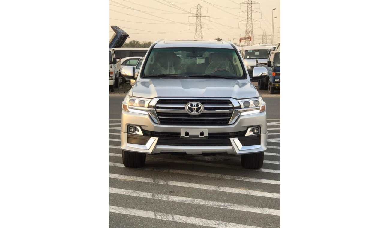 Toyota Land Cruiser V6 GXR With 2019 Model Facelift