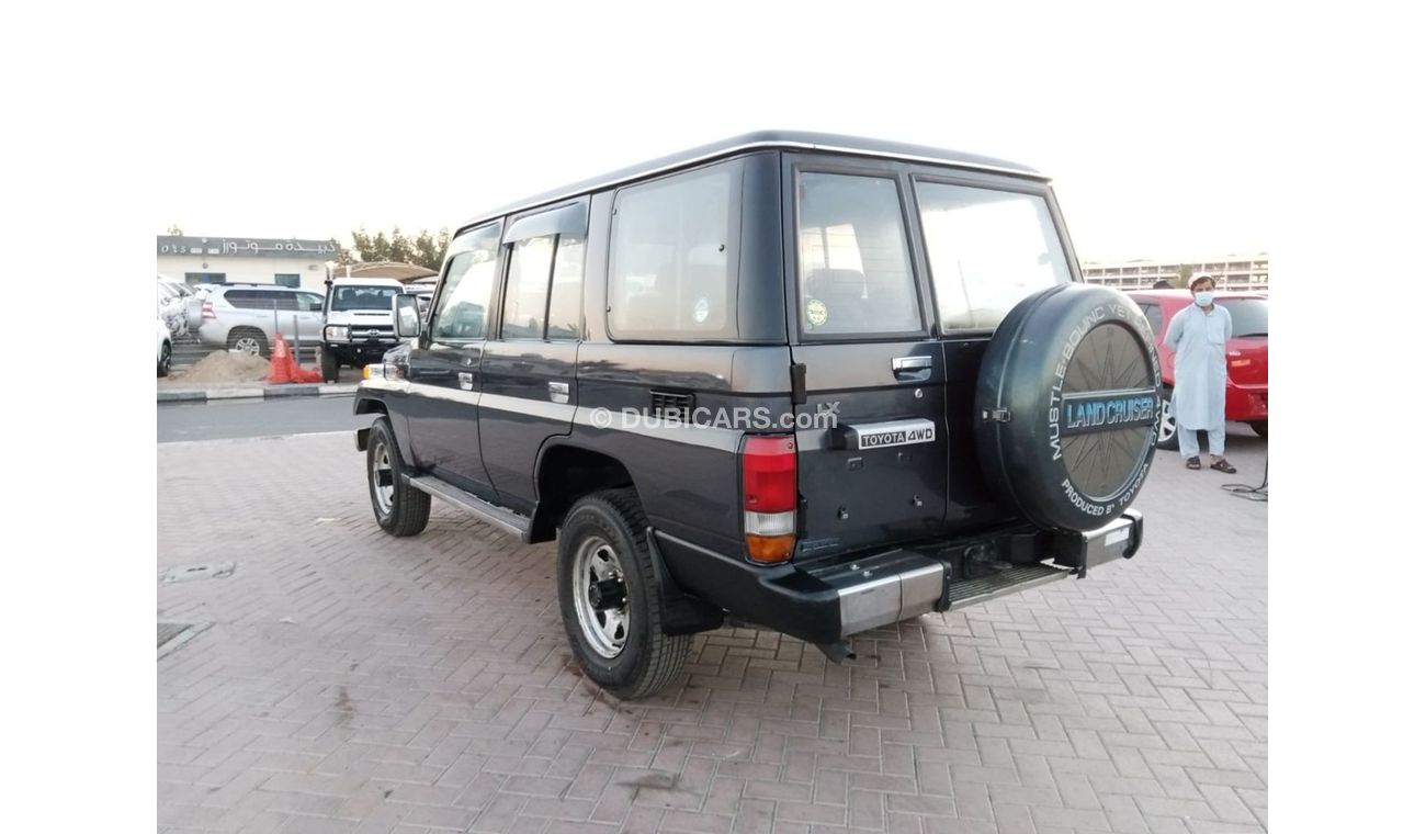 تويوتا لاند كروزر TOYOTA LAND CRUISER RIGHT HAND DRIVE (PM1179)