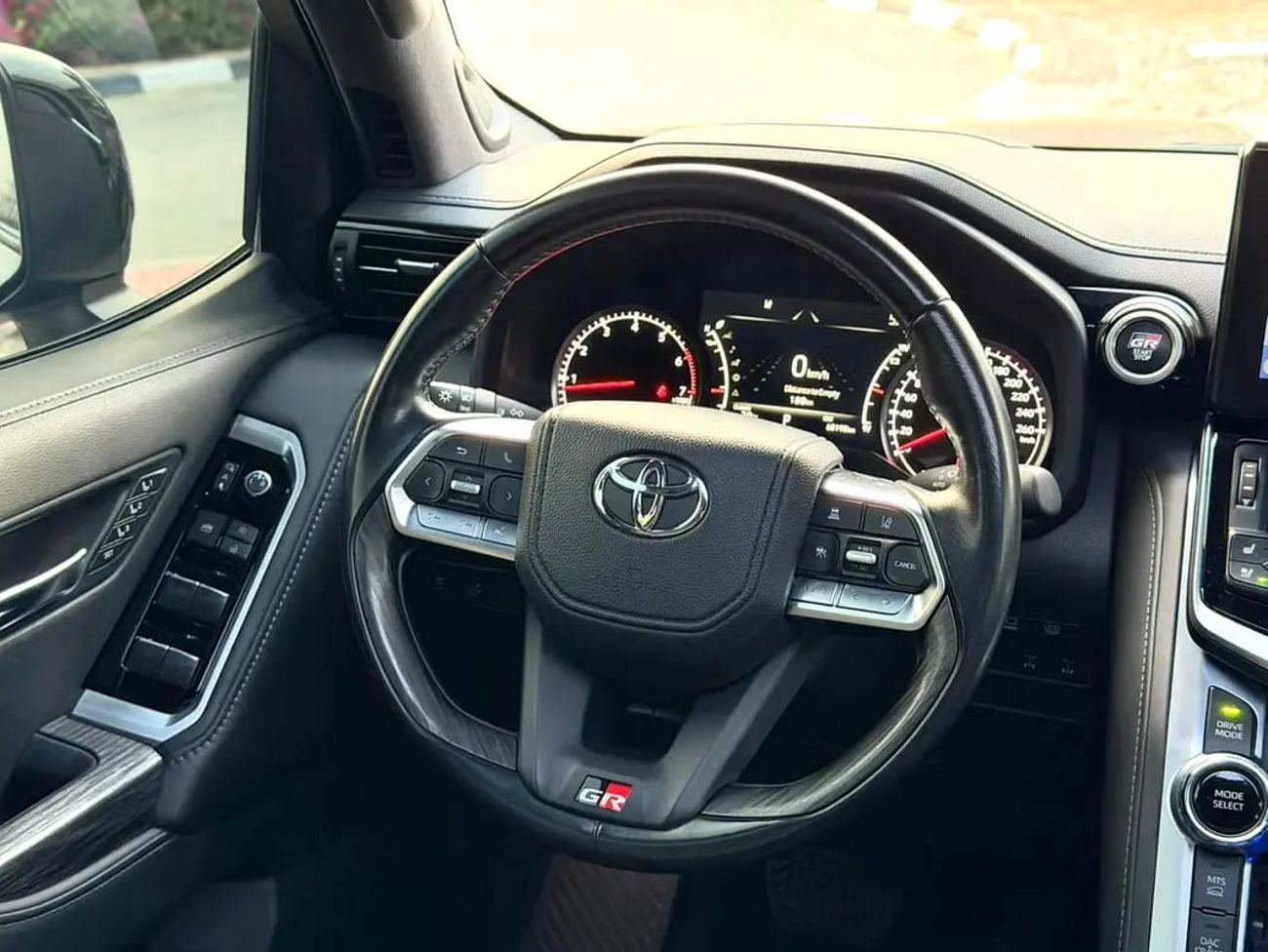 Toyota Land Cruiser GR Sport - GCC Specs