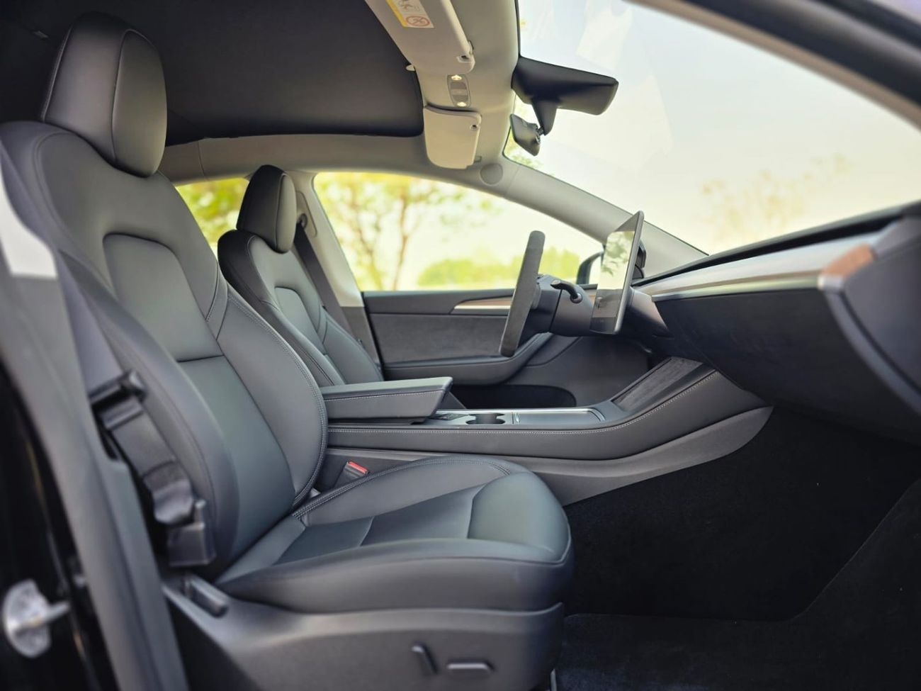 Tesla Model Y Performance (AWD) DUAL MOTOR 4WD 2024 GCC LOW MILEAGE WITH TESLA  AGENCY WARRANTY IN BRAND NEW CONDI